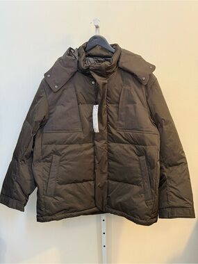 Uniqlo +J Men's Puffer Jacket in Olive